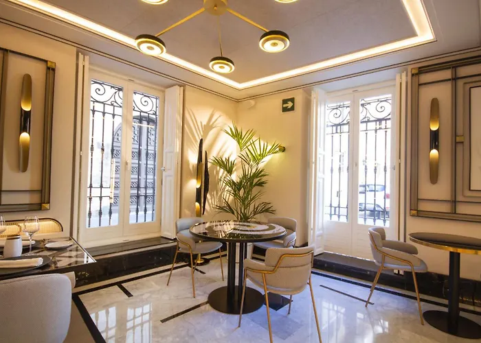 酒店 Myr Palacio Vallier 5*